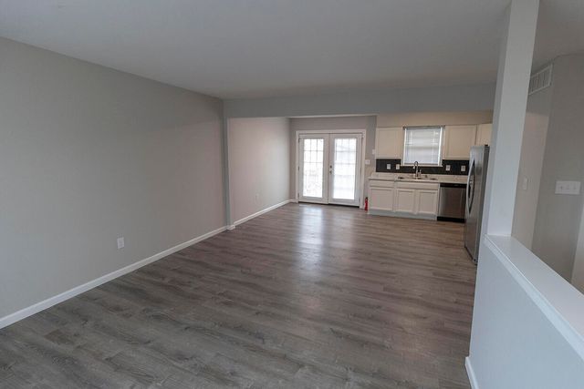 4195 N RIVIERA DR, Columbia, MO 65202