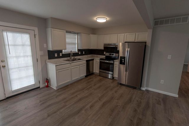 4195 N RIVIERA DR, Columbia, MO 65202