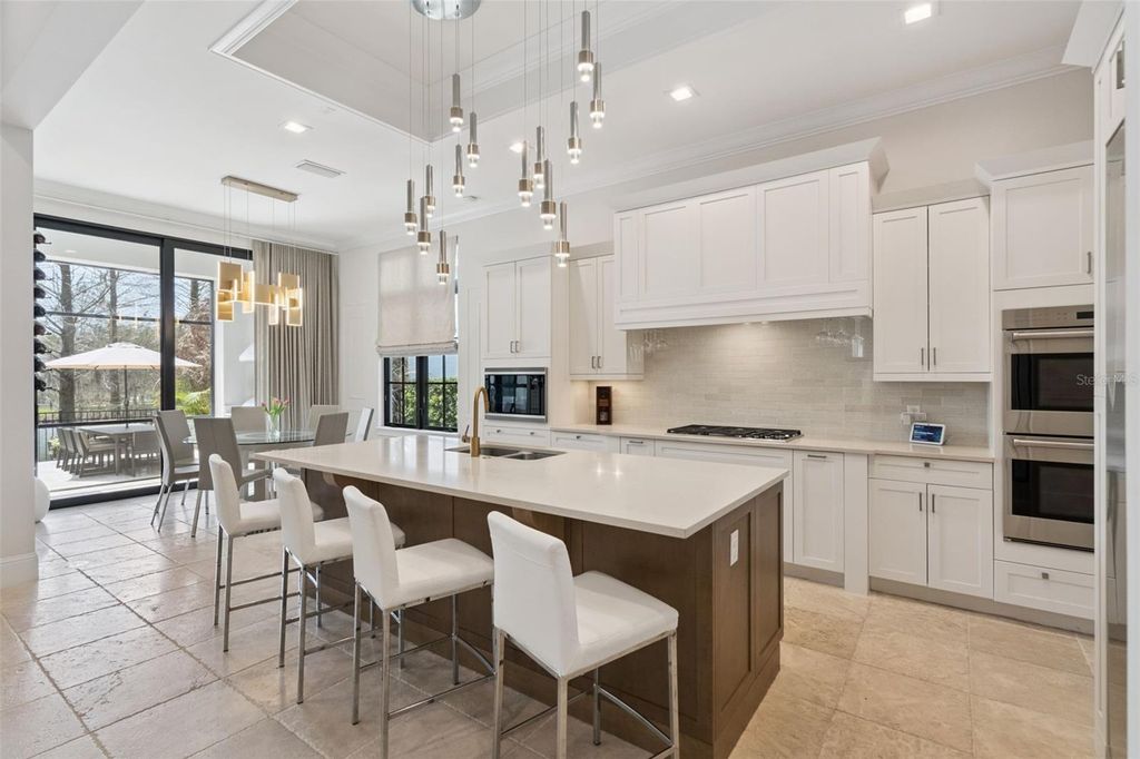 Image 14 of property listing at 10228 KENSINGTON SHORE DRIVE, Orlando, FL 32827