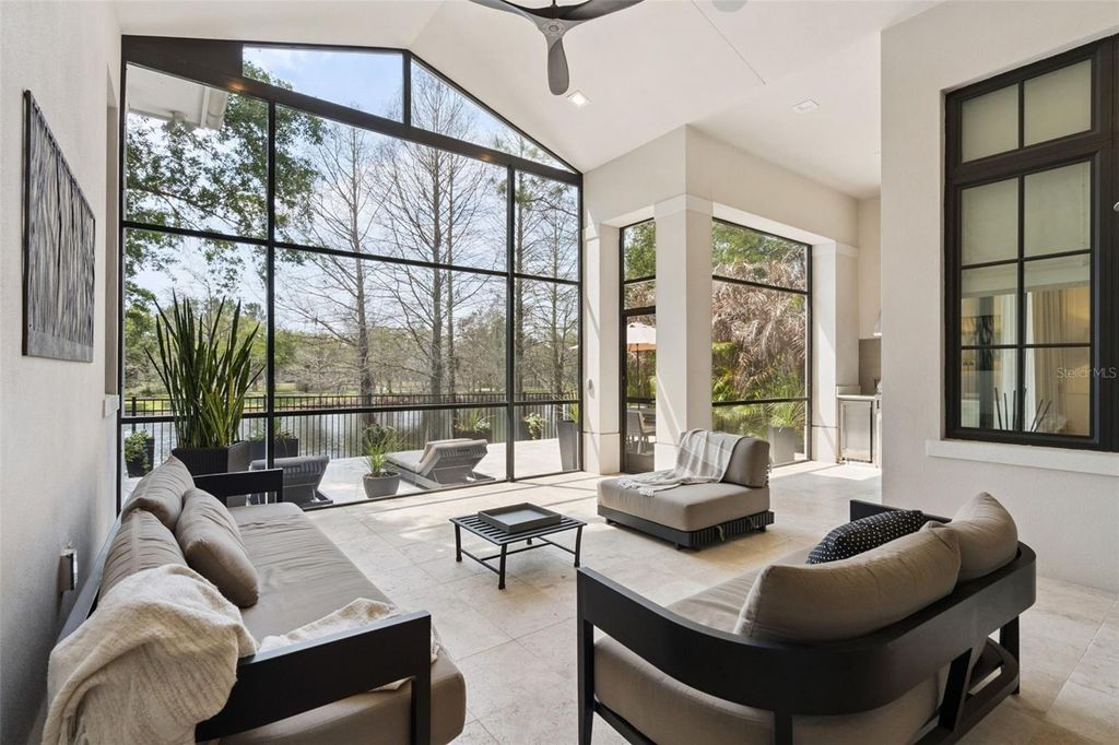 Image 21 of property listing at 10228 KENSINGTON SHORE DRIVE, Orlando, FL 32827