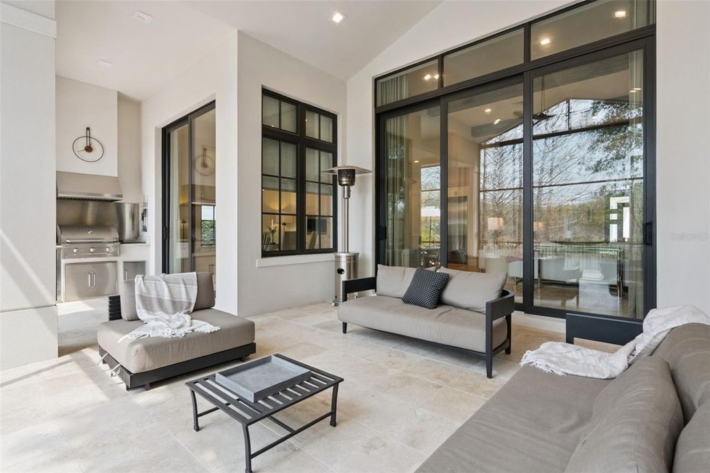 Image 22 of property listing at 10228 KENSINGTON SHORE DRIVE, Orlando, FL 32827