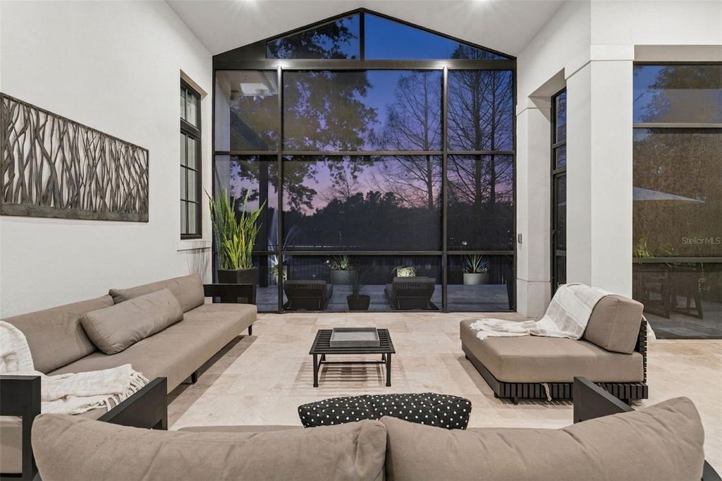 Image 33 of property listing at 10228 KENSINGTON SHORE DRIVE, Orlando, FL 32827