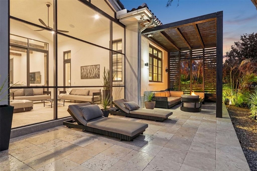 Image 34 of property listing at 10228 KENSINGTON SHORE DRIVE, Orlando, FL 32827