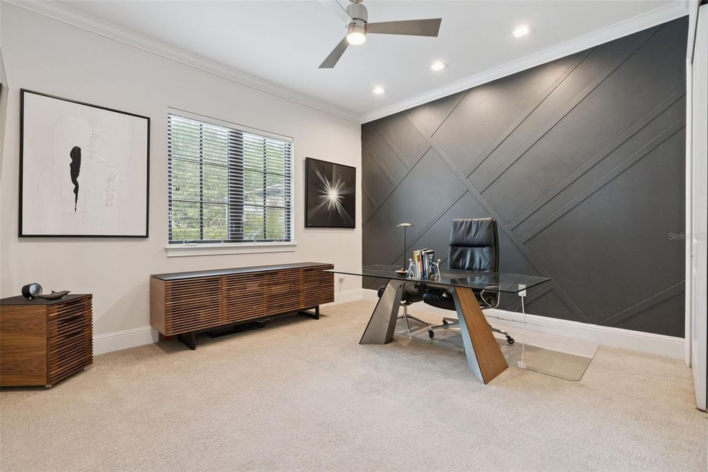 Image 44 of property listing at 10228 KENSINGTON SHORE DRIVE, Orlando, FL 32827