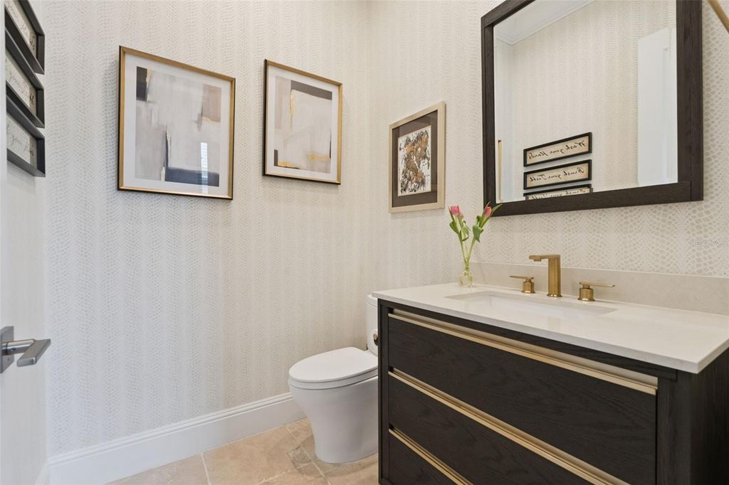 Image 48 of property listing at 10228 KENSINGTON SHORE DRIVE, Orlando, FL 32827