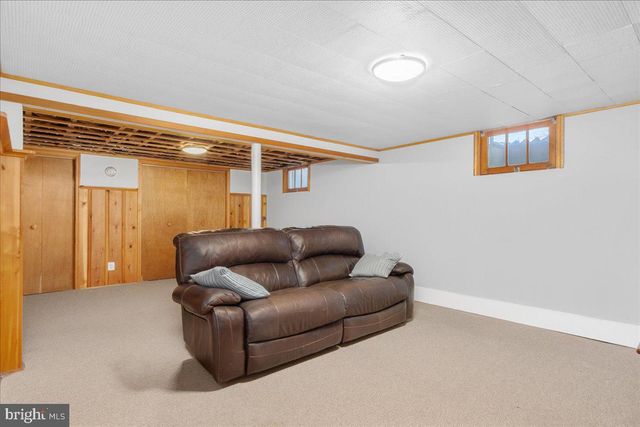 8466 GREENWAY, Pasadena, MD 21122