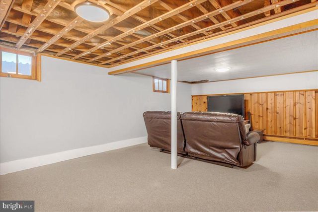 8466 GREENWAY, Pasadena, MD 21122