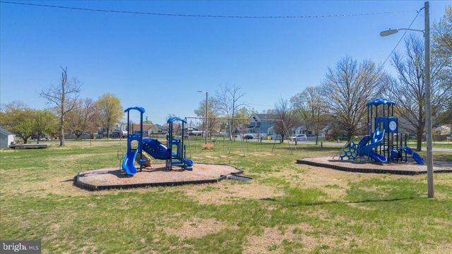 8466 GREENWAY, Pasadena, MD 21122