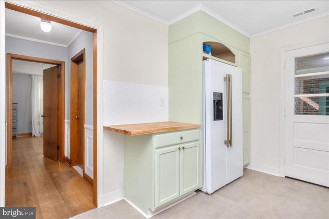 8466 GREENWAY, Pasadena, MD 21122