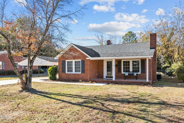 209 N Watauga Avenue, Dunn, NC 28334