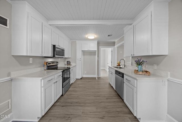 209 N Watauga Avenue, Dunn, NC 28334