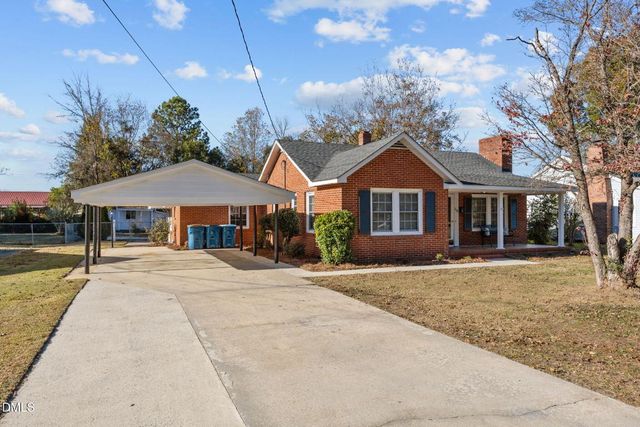 209 N Watauga Avenue, Dunn, NC 28334