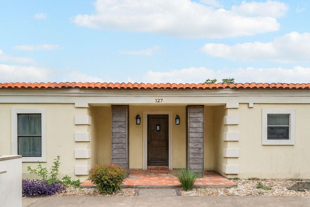 127 Bogie DR, San Marcos, TX 78666