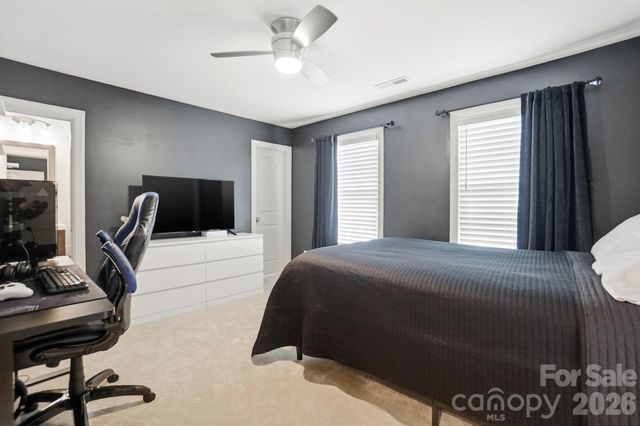 11719 Easthampton Circle, Charlotte, NC 28277