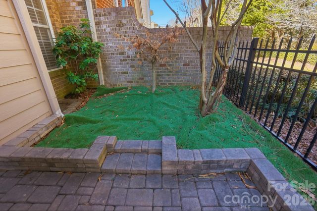 11719 Easthampton Circle, Charlotte, NC 28277