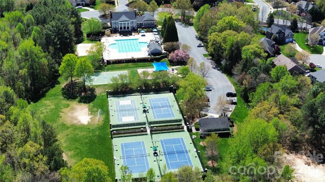 11719 Easthampton Circle, Charlotte, NC 28277