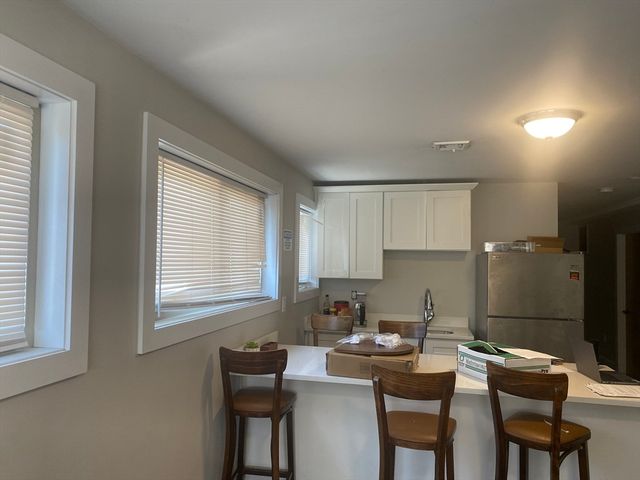 806 Main St, Brockton, MA 02301