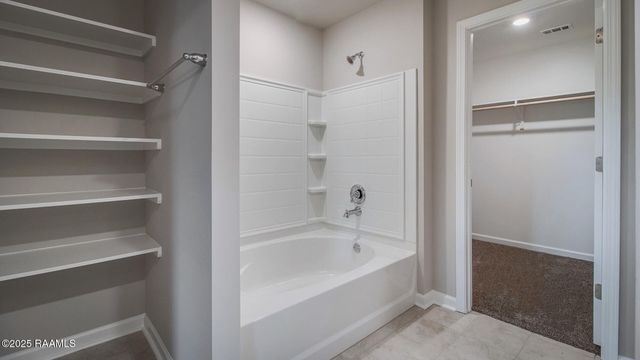 9243 Garrett Road, Maurice, LA 70555
