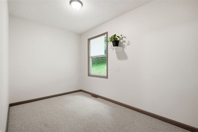 8517 Wittmer Rd, Mccandless, PA 15237