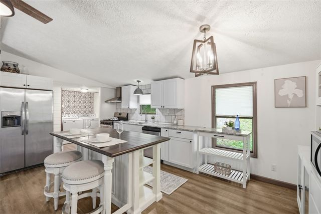 8517 Wittmer Rd, Mccandless, PA 15237