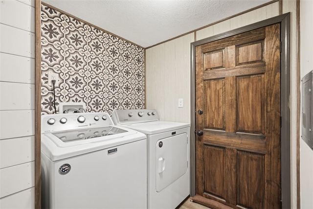8517 Wittmer Rd, Mccandless, PA 15237