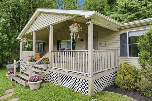 8517 Wittmer Rd, Mccandless, PA 15237
