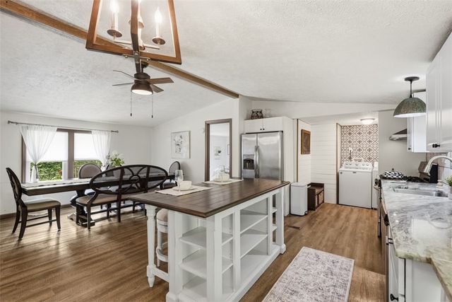 8517 Wittmer Rd, Mccandless, PA 15237