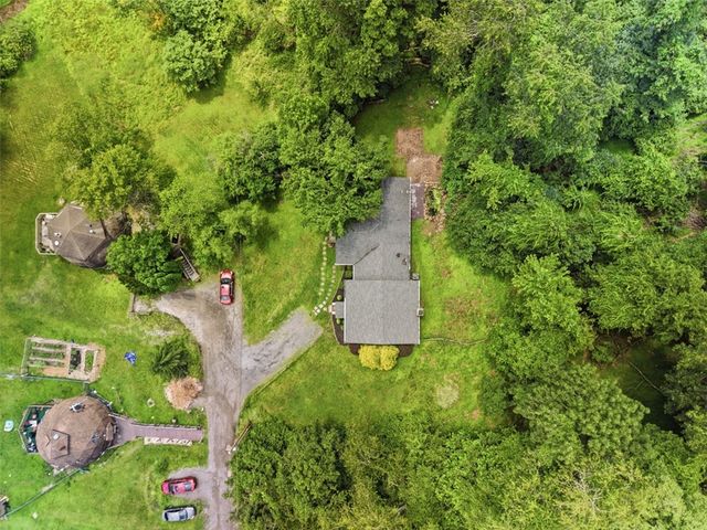 8517 Wittmer Rd, Mccandless, PA 15237