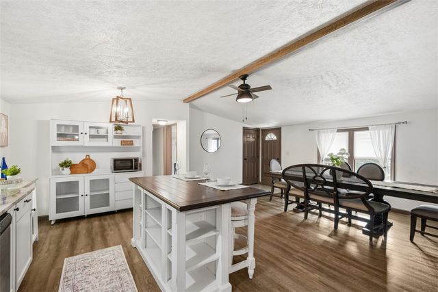 8517 Wittmer Rd, Mccandless, PA 15237