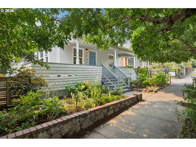 1432 Se KNIGHT St, Portland, OR 97202