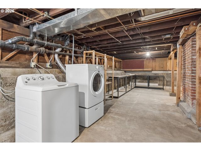 1432 Se KNIGHT St, Portland, OR 97202