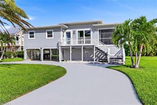 167 Mandalay RD, Fort Myers Beach, FL 33931