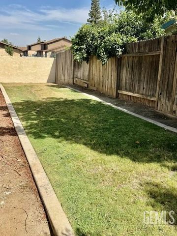 5601 Arbor Court, Bakersfield, CA 93309