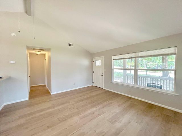 15095 Conroe Bay Boulevard, Willis, TX 77318