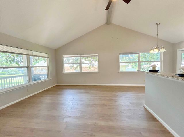 15095 Conroe Bay Boulevard, Willis, TX 77318