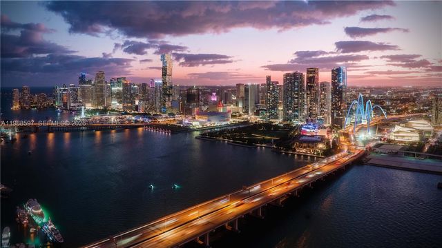 300 Biscayne Boulevard PH201, Miami, FL 33132