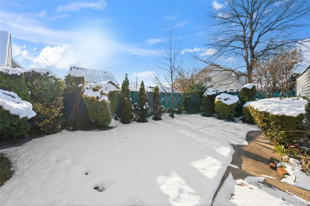 76 Westend Avenue, Valley Stream, NY 11580