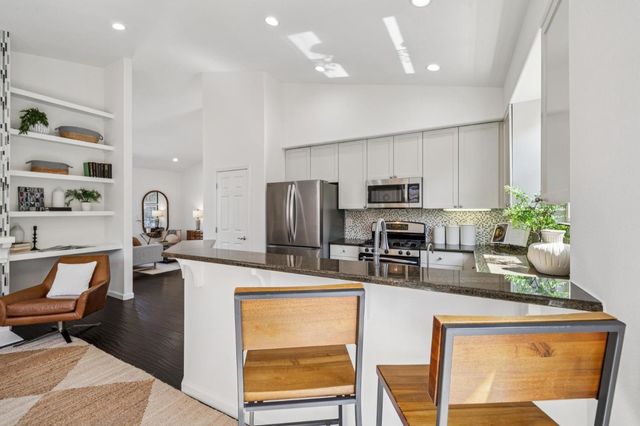 2690 Villa Cortona Way, San Jose, CA 95125