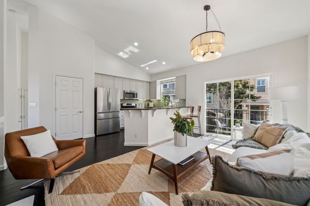 2690 Villa Cortona Way, San Jose, CA 95125