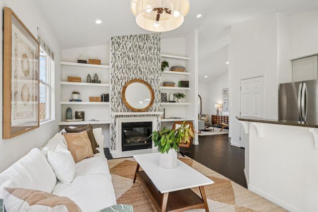 2690 Villa Cortona Way, San Jose, CA 95125