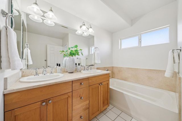 2690 Villa Cortona Way, San Jose, CA 95125