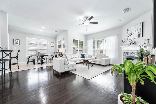 7507 Lone Star Junction Street, Richmond, TX 77406