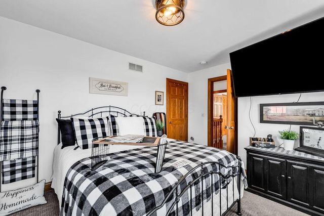 7560 Clover Valley Road NW, Johnstown, OH 43031