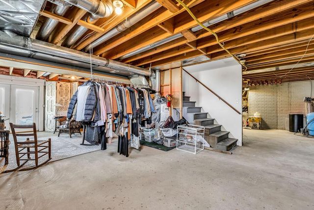 7560 Clover Valley Road NW, Johnstown, OH 43031