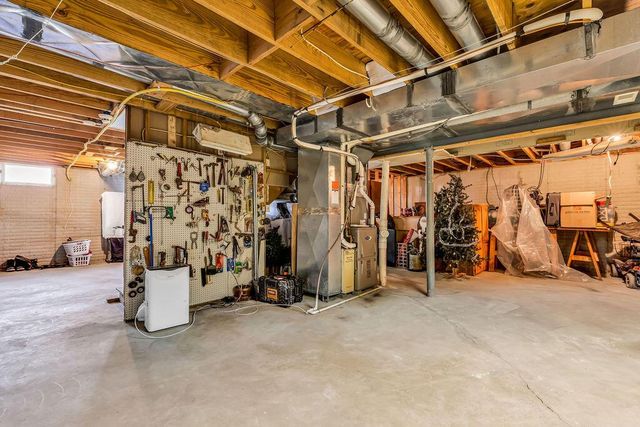 7560 Clover Valley Road NW, Johnstown, OH 43031