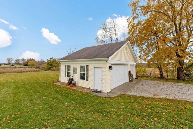 7560 Clover Valley Road NW, Johnstown, OH 43031