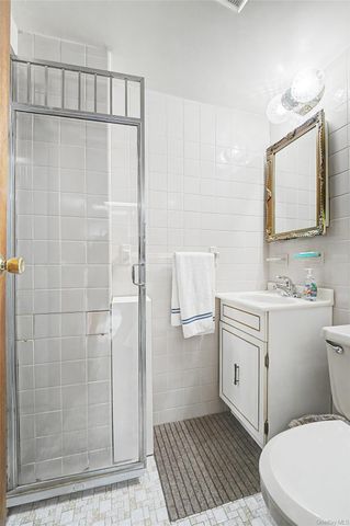 5904 146th Street, Flushing, NY 11355