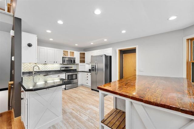2978 W Princeton Avenue, Eau Claire, WI 54703