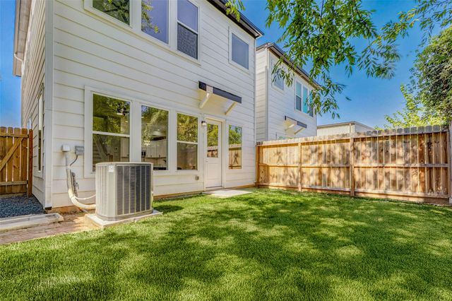 2310 Campbell Road C, Houston, TX 77080