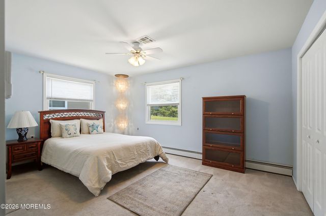 7 Canaries Court, Toms River, NJ 08757